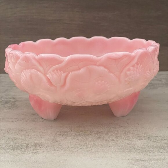 Vintage Fenton Rosalene Pink Waterlily Three Toe Footed 7" Round Glass Bowl - Picture 1 of 7